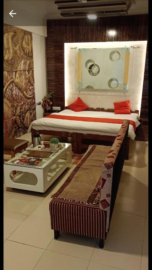 Hotel Krishna Ahmedabad Eksteriør bilde