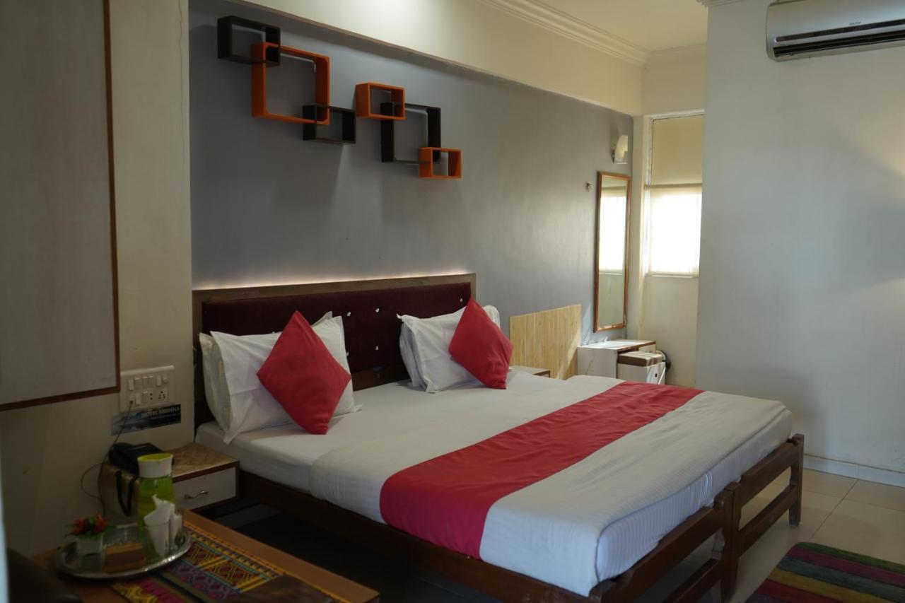 Hotel Krishna Ahmedabad Eksteriør bilde