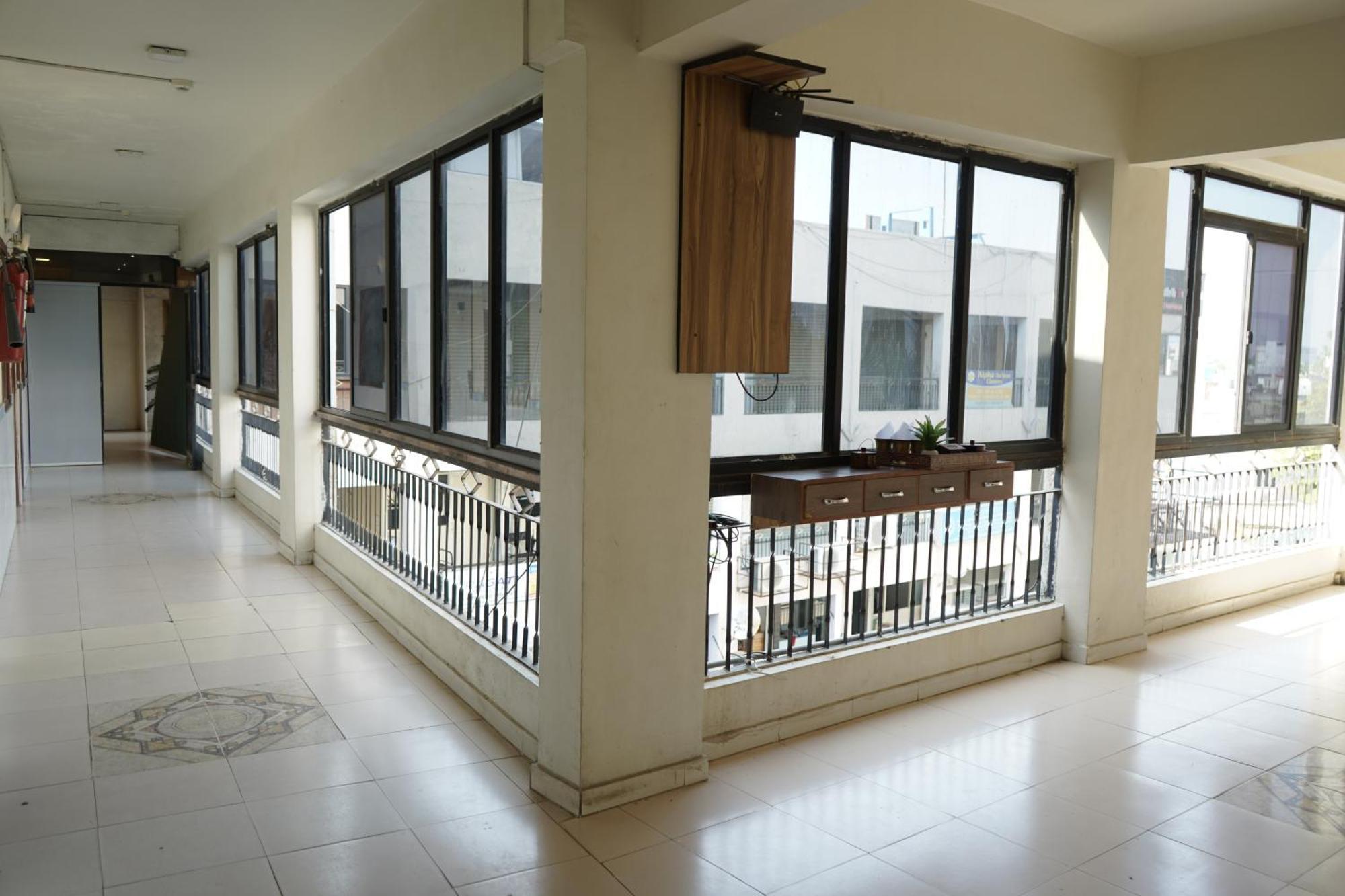 Hotel Krishna Ahmedabad Eksteriør bilde