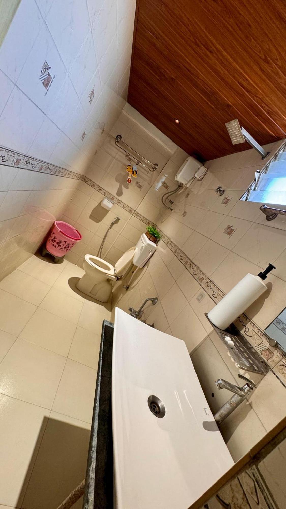 Hotel Krishna Ahmedabad Eksteriør bilde