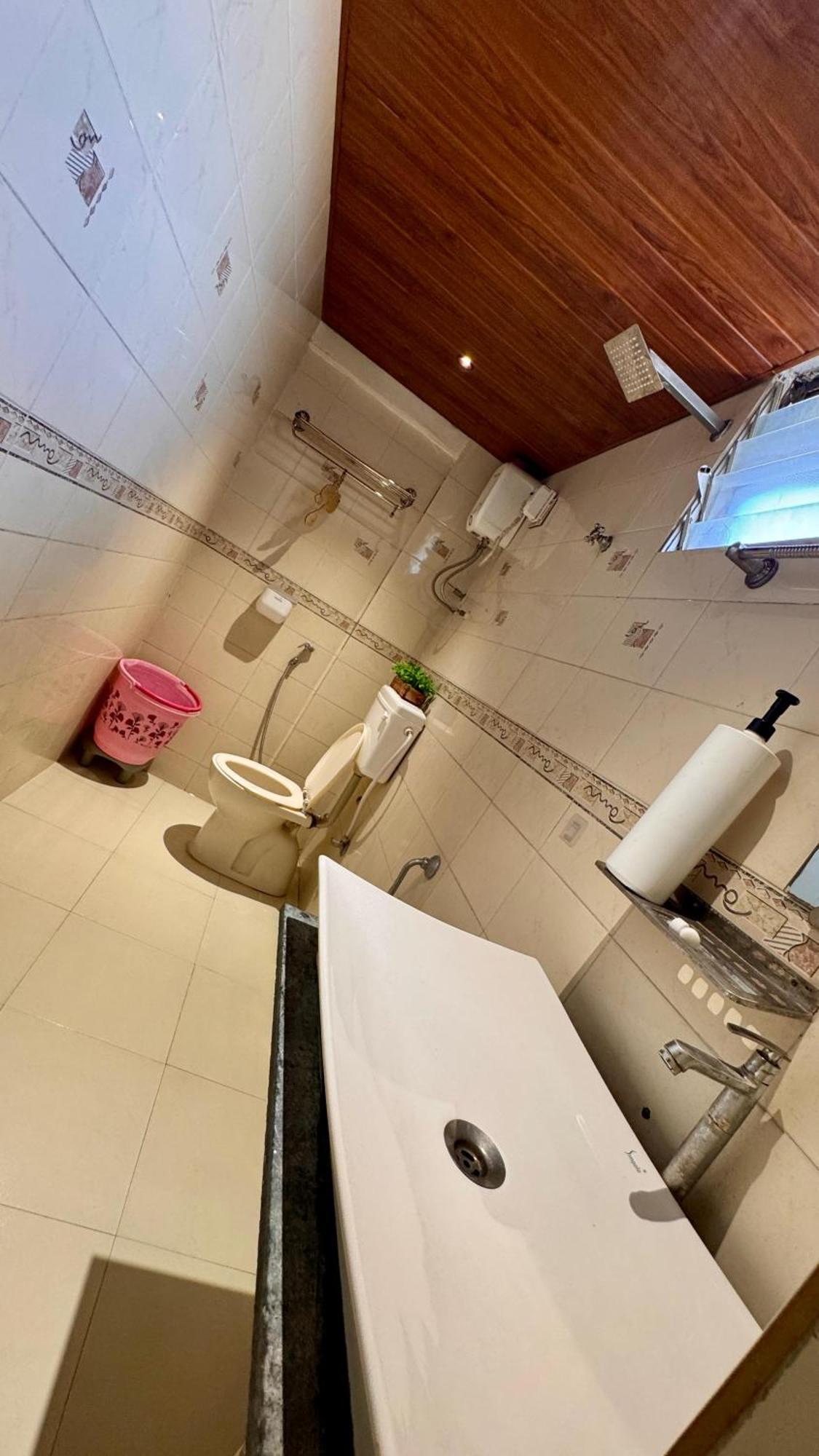 Hotel Krishna Ahmedabad Eksteriør bilde