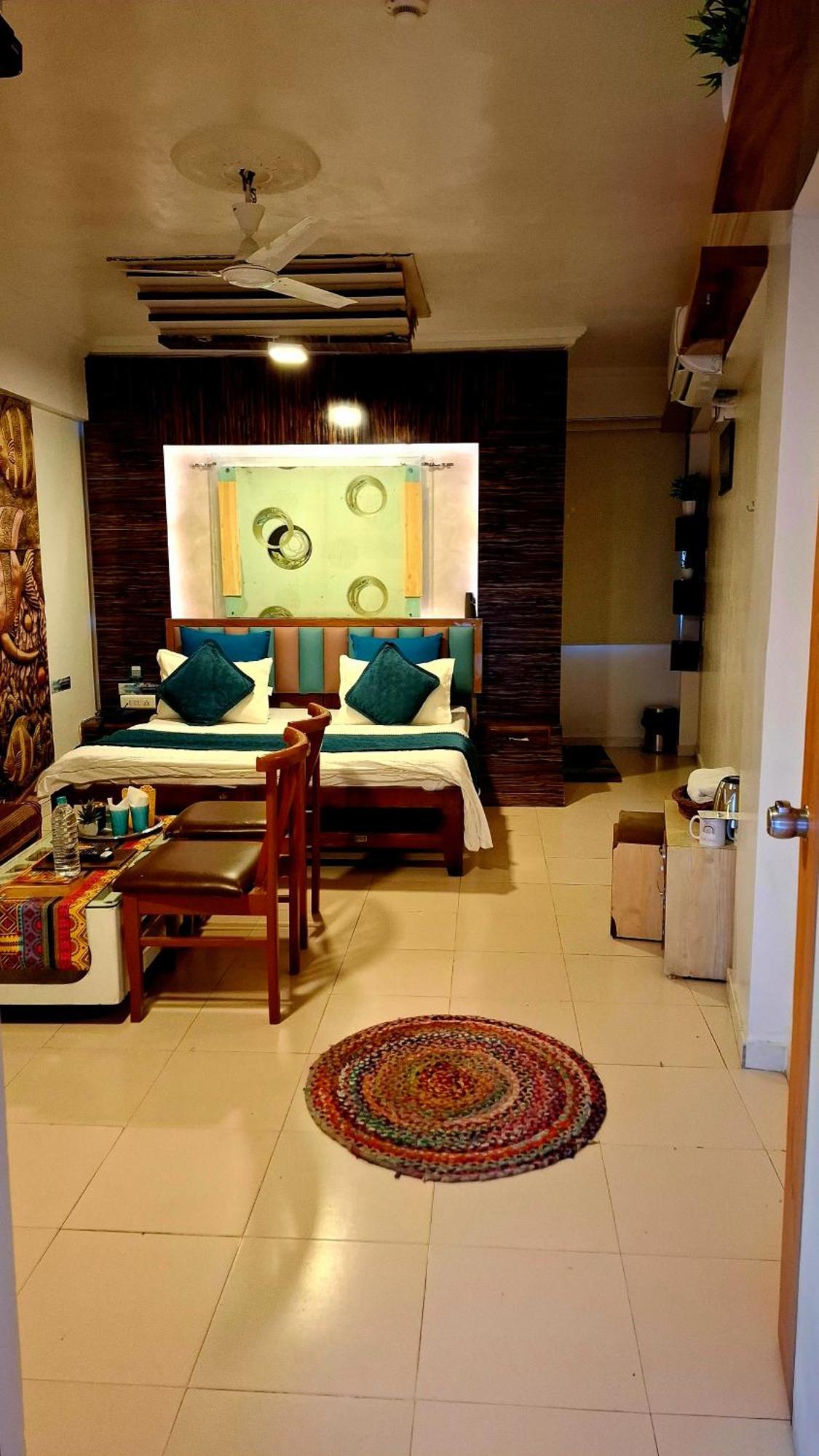 Hotel Krishna Ahmedabad Eksteriør bilde